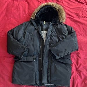 Men’s black Calvin Klein hooded parka Sz L. Water resistant shell EUC worn once
